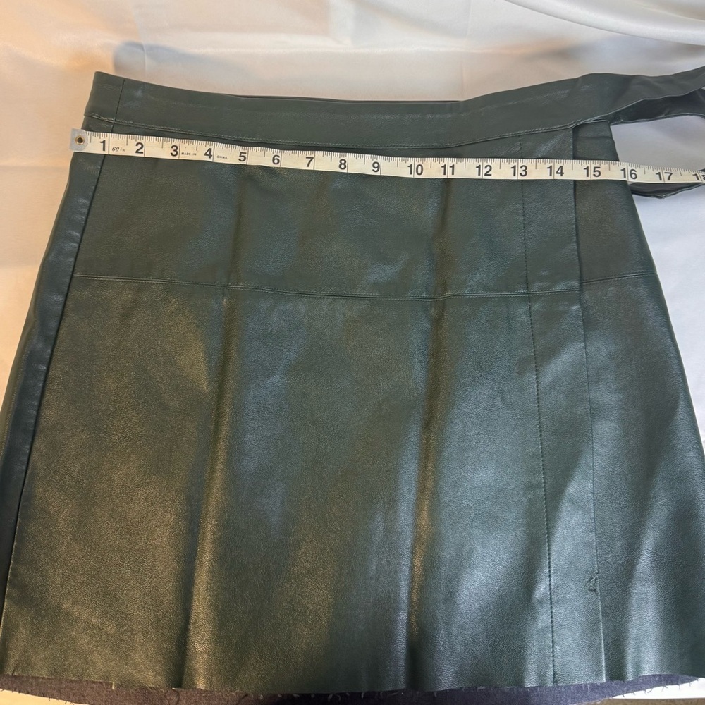 Lulus Daydream With Me Forest Green Vegan Leather Wrap Mini Skirt Size L - Picture 13 of 14